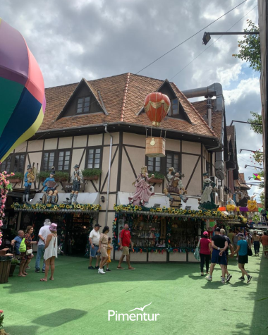 Semana Santa em Balneário Camburiú & Florianópolis